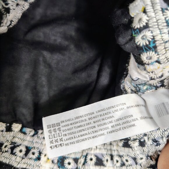 En Saison Alessandra Top Women's XS Black White Floral Eyelet Embroidered Ruffle - Picture 10 of 10